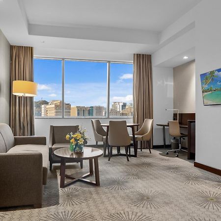 Holiday Suites Al Azizia Mecca ภายนอก รูปภาพ A room at the hotel