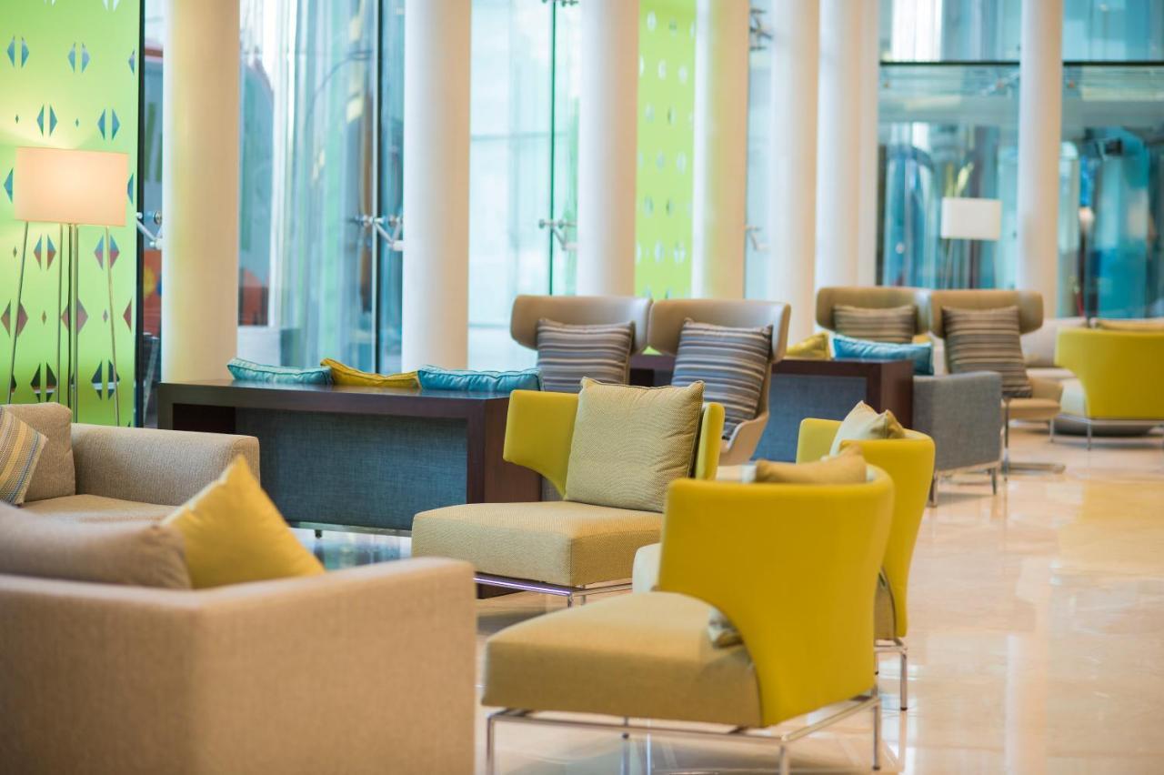 Holiday Suites Al Azizia Mecca ภายนอก รูปภาพ Hilton London