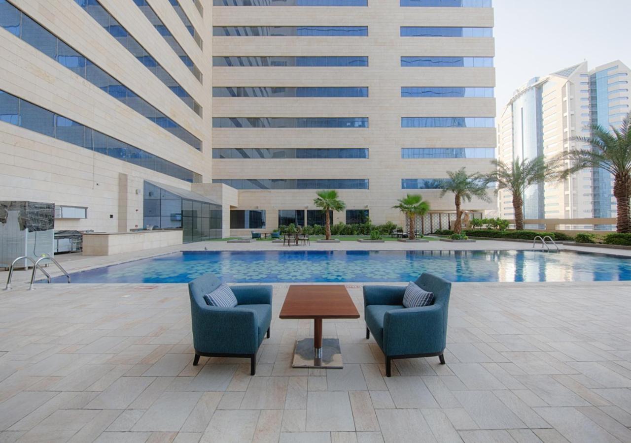 Holiday Suites Al Azizia Mecca ภายนอก รูปภาพ Pool area