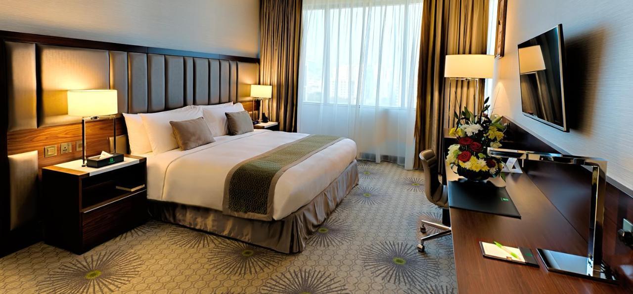 Holiday Suites Al Azizia Mecca ภายนอก รูปภาพ